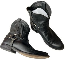 Frye Wyatt Harness Short Bootie